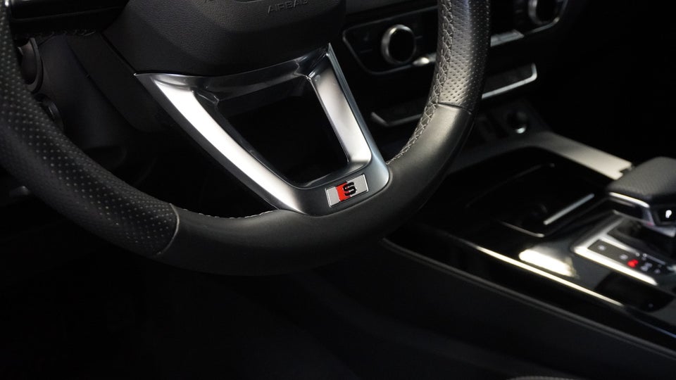 Audi Q5 50 TFSi e S-line quattro S-tr. 5d