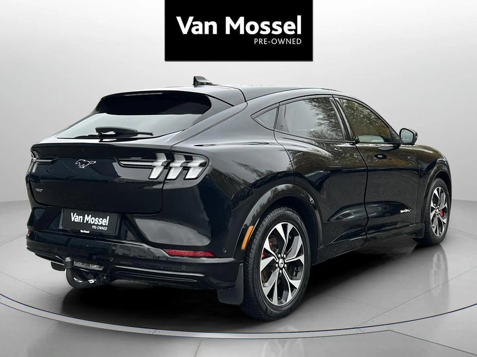 Ford Mustang Mach-E 98 Extended Range AWD 5d
