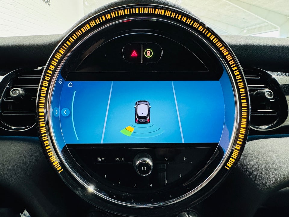 MINI Cooper SE Classic Trim 3d