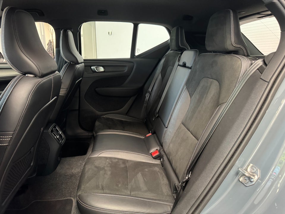 Volvo XC40 P8 ReCharge Twin R-Design 5d