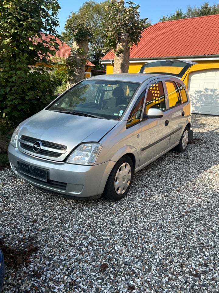 Opel Meriva 1,7 CDTi Activan 5d