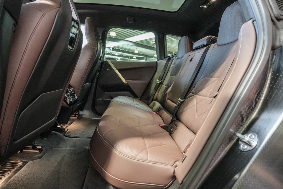 BMW iX xDrive40 Sport 5d