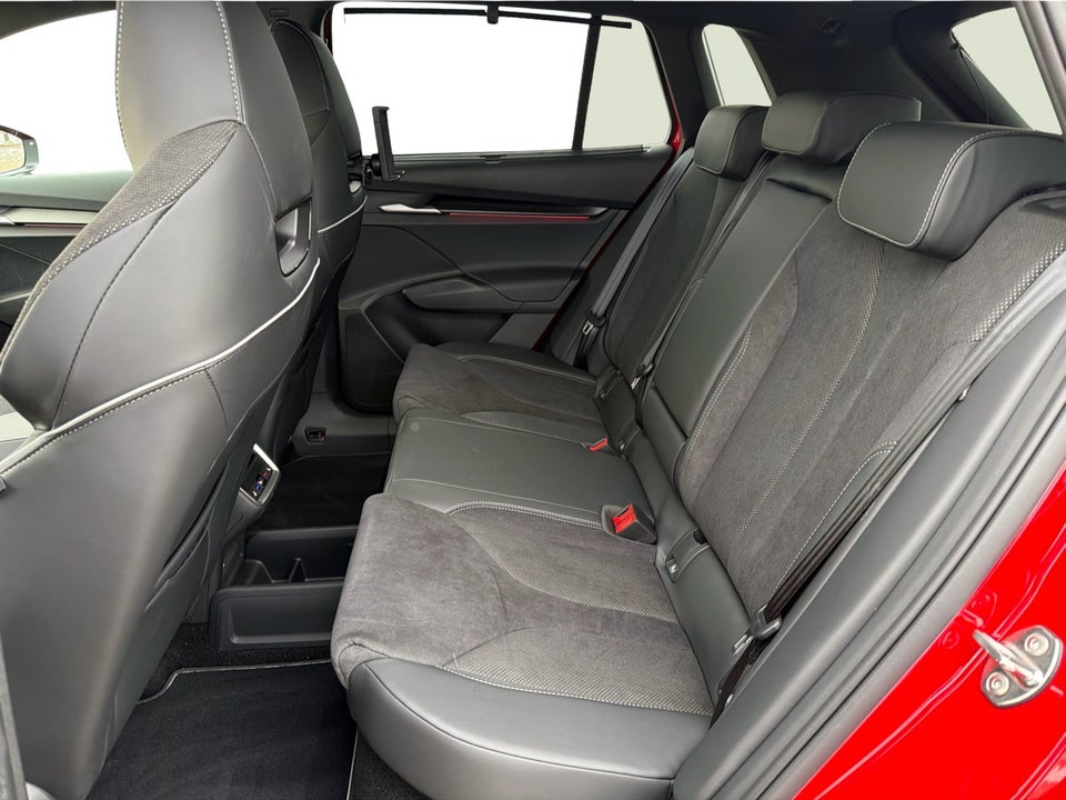 Skoda Elroq 85 iV Sportline Maxx 5d