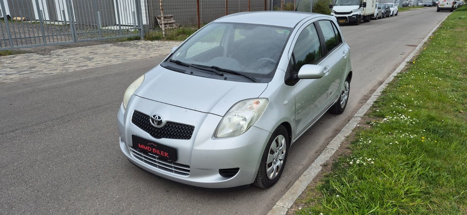 Toyota Yaris 1,3 Sol 5d