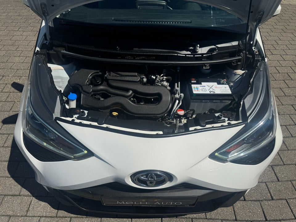 Toyota Aygo 1,0 VVT-i x-plore 5d