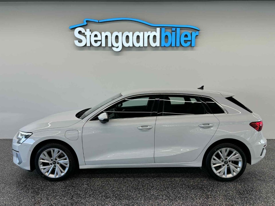 Audi A3 40 TFSi e Prestige Sportback S-tr. 5d