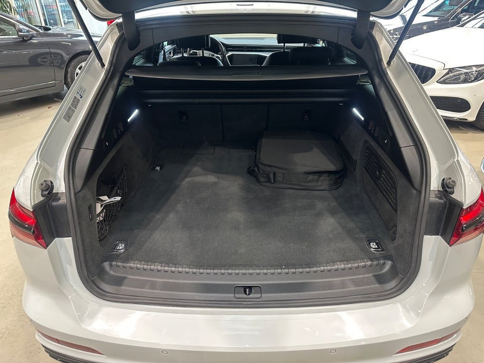 Audi A6 55 TFSi e S-line Avant quattro S-tr. 5d