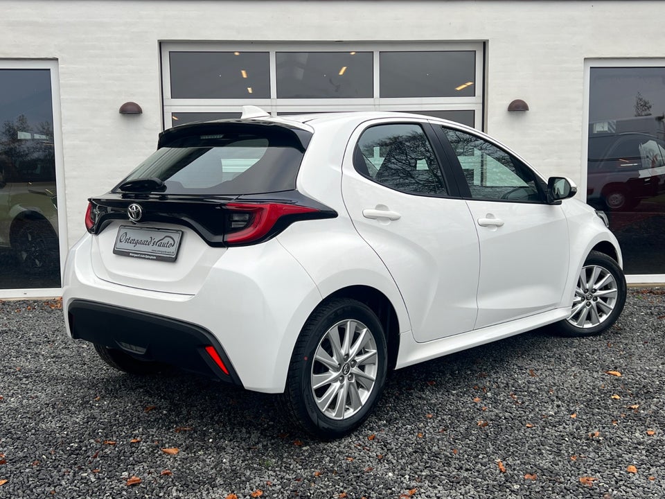 Toyota Yaris 1,0 Active Tech+ 5d