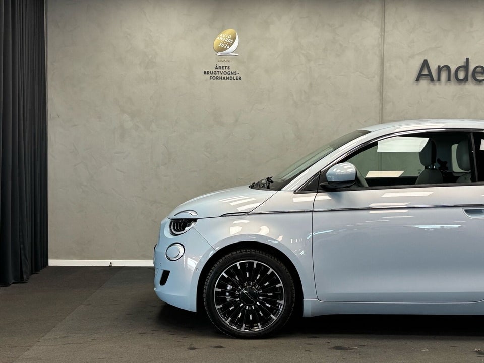 Fiat 500e 42 la Prima by Bocelli 3d