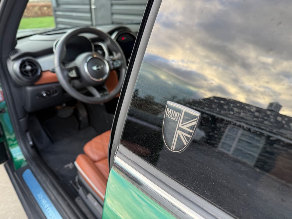 MINI Cooper SE Younique Trim 3d