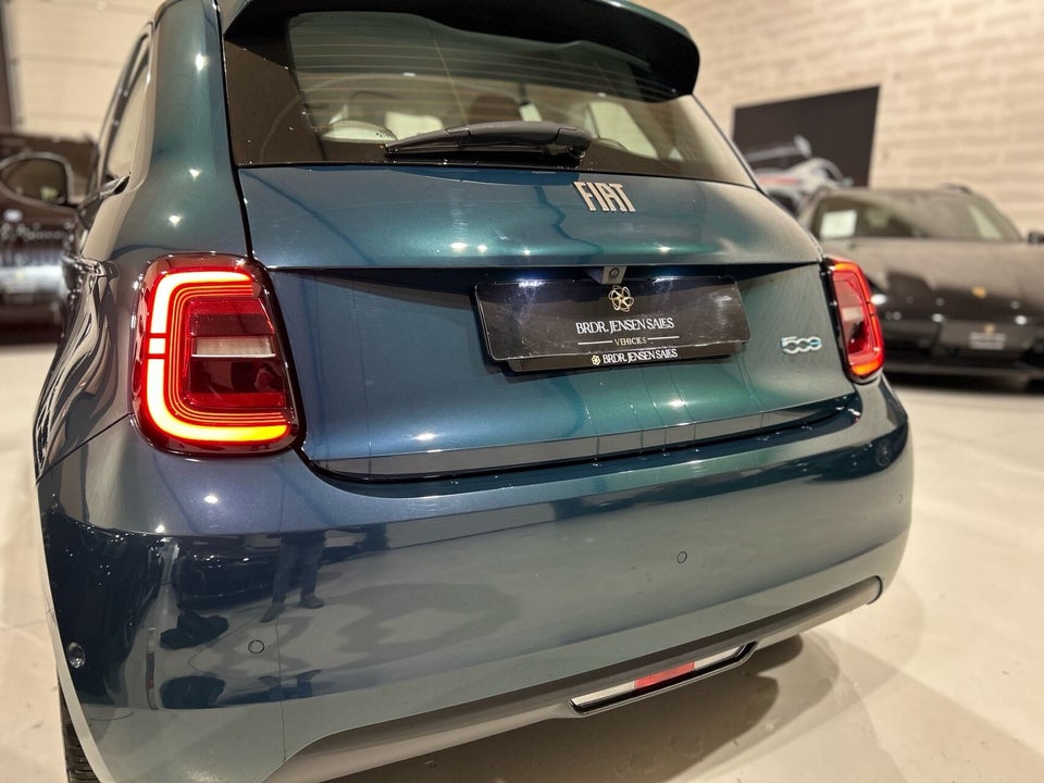 Fiat 500e 42 la Prima by Bocelli 3d