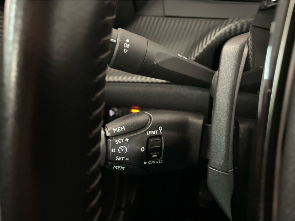 Peugeot 208 1,2 PureTech 100 Allure Grand 5d