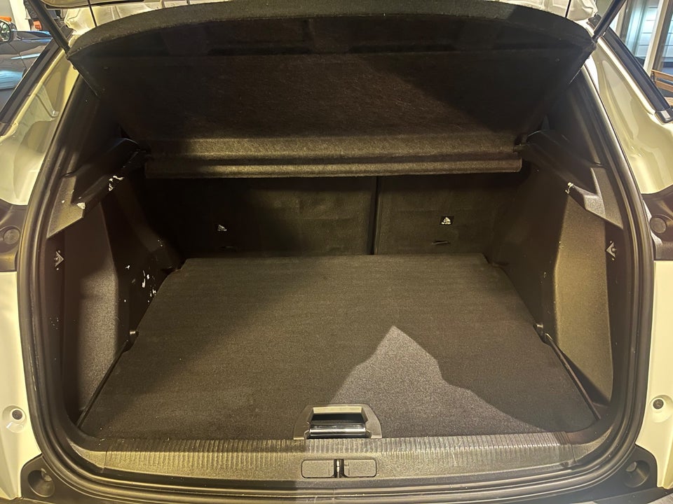 Peugeot 2008 1,2 PureTech 130 Allure Pack 5d