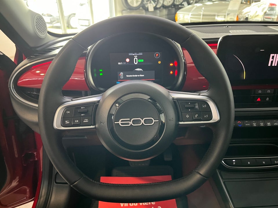 Fiat 600e 54 (RED) 5d