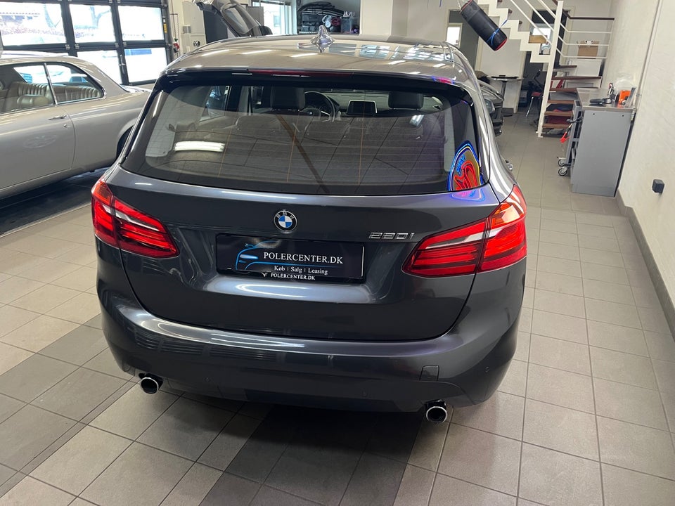BMW 220i 2,0 Active Tourer Advantage aut. 5d