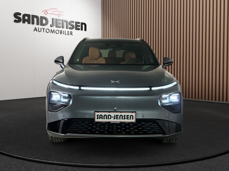 Xpeng G9 Standard Range 5d