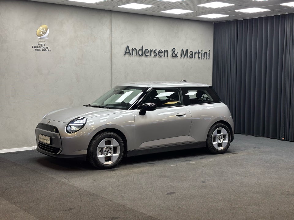 MINI Cooper SE Essential Trim XS 3d