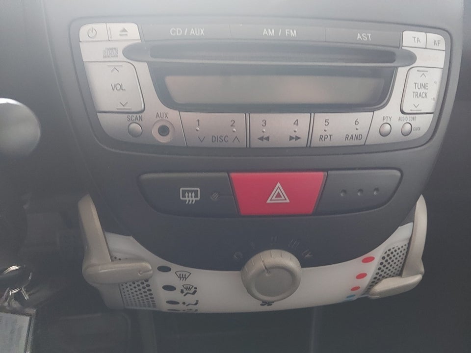 Toyota Aygo 1,0 VVT-i T1 5d