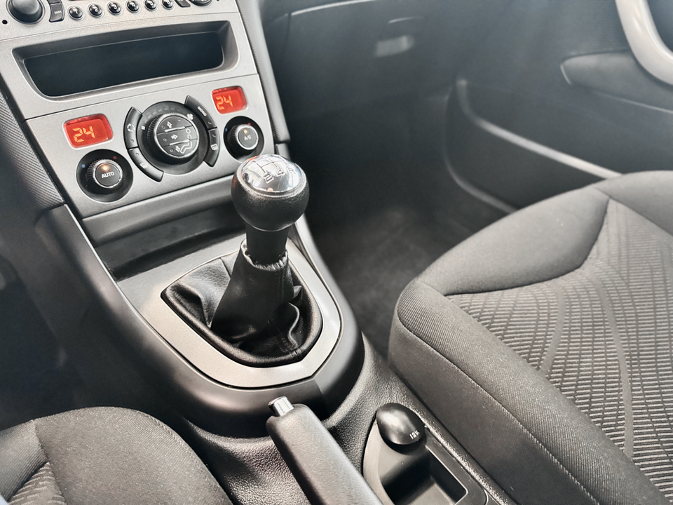 Peugeot 308 1,6 HDi 92 Comfort+ stc. 5d