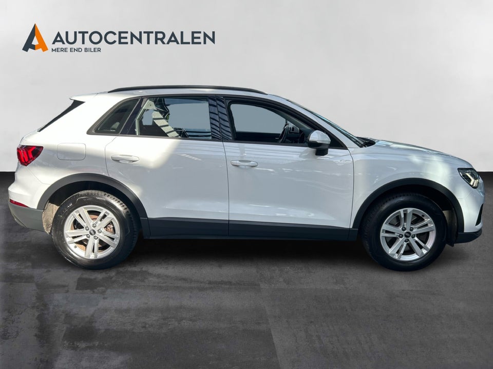 Audi Q3 45 TFSi e Attitude plus S-tr. 5d