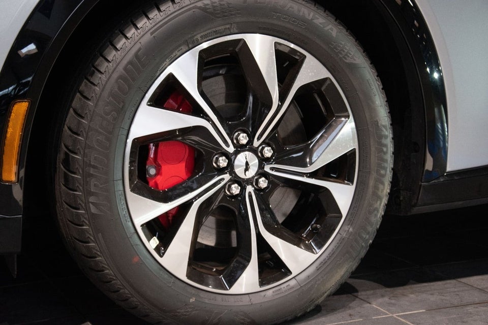 Ford Mustang Mach-E 88 Extended Range AWD 5d