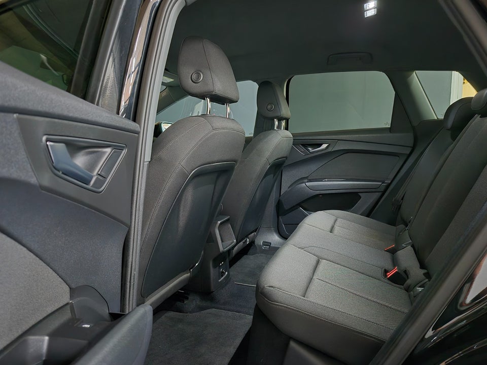 Audi Q4 e-tron 40 Attitude 5d