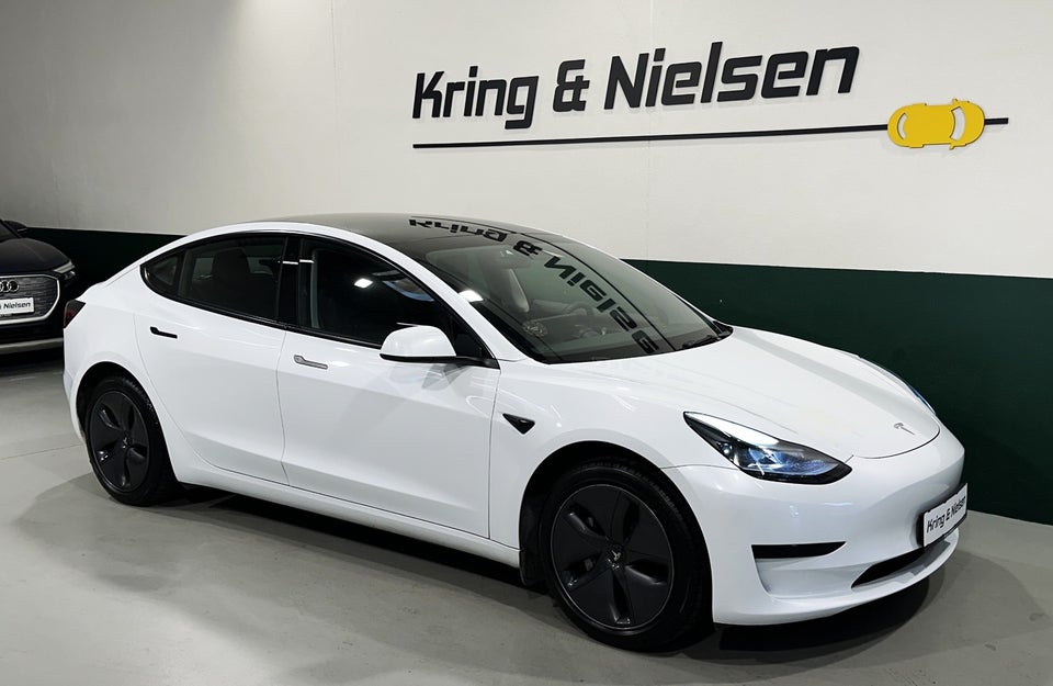 Tesla Model 3 RWD 4d