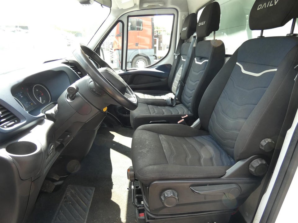 Iveco Daily 3,0 35C18 4100mm Lad AG8 2d
