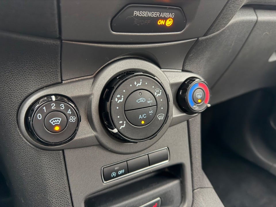 Ford Fiesta 1,5 TDCi 75 Titanium Van 5d