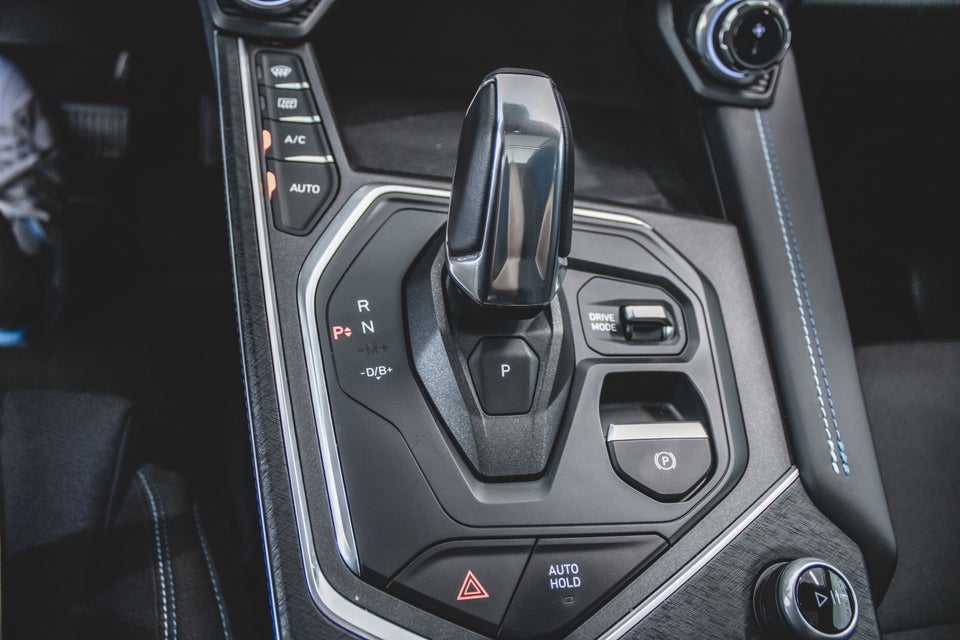 Lynk & Co 01 1,5 PHEV 5d