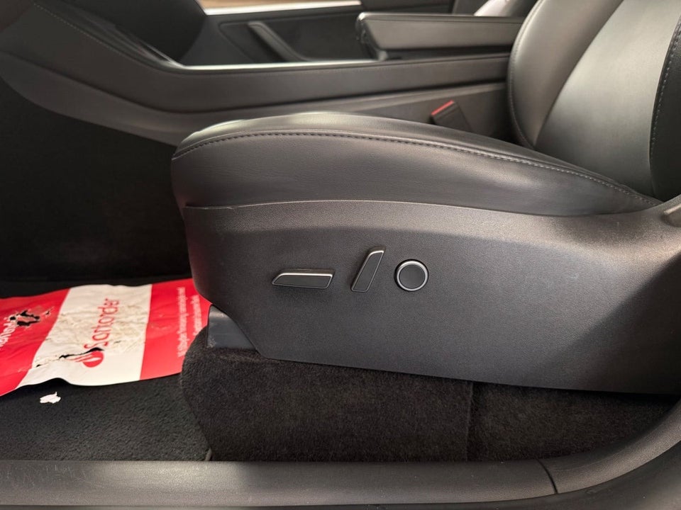 Tesla Model Y RWD 5d