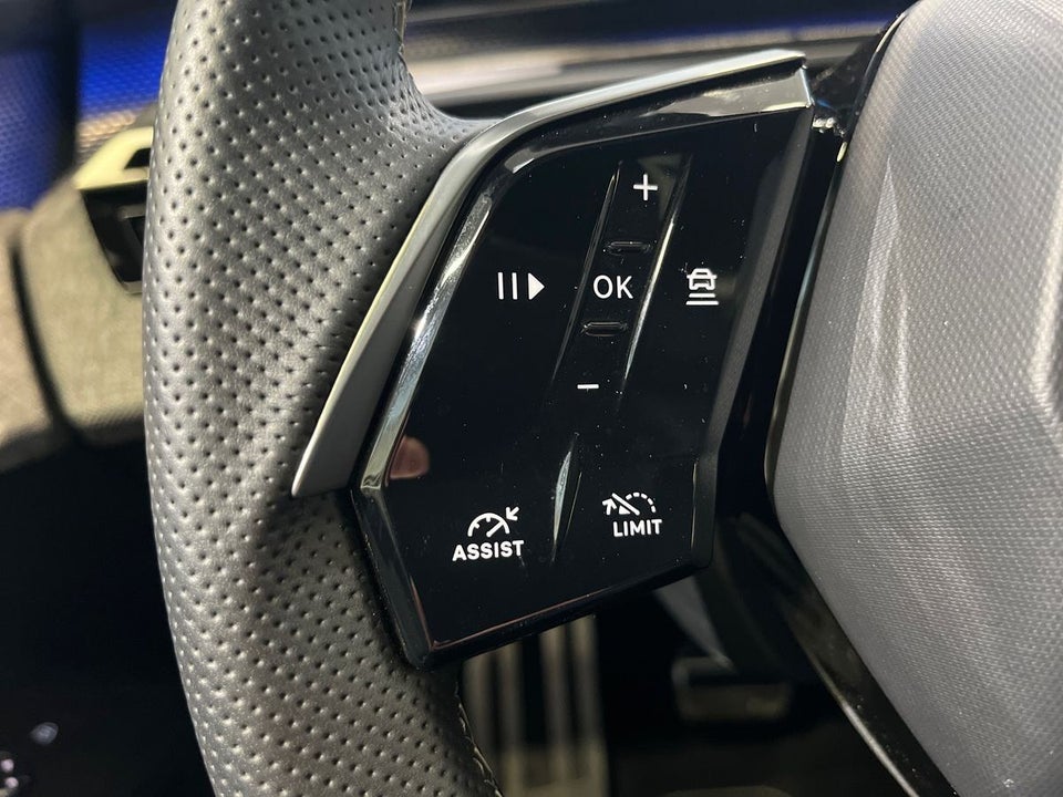 Peugeot e-5008 77 GT Pack 7prs 5d