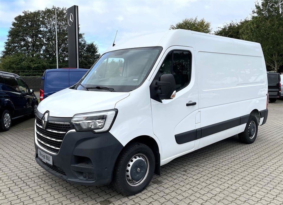 Renault Master IV T33 2,3 dCi 135 L2H2 Kassevogn