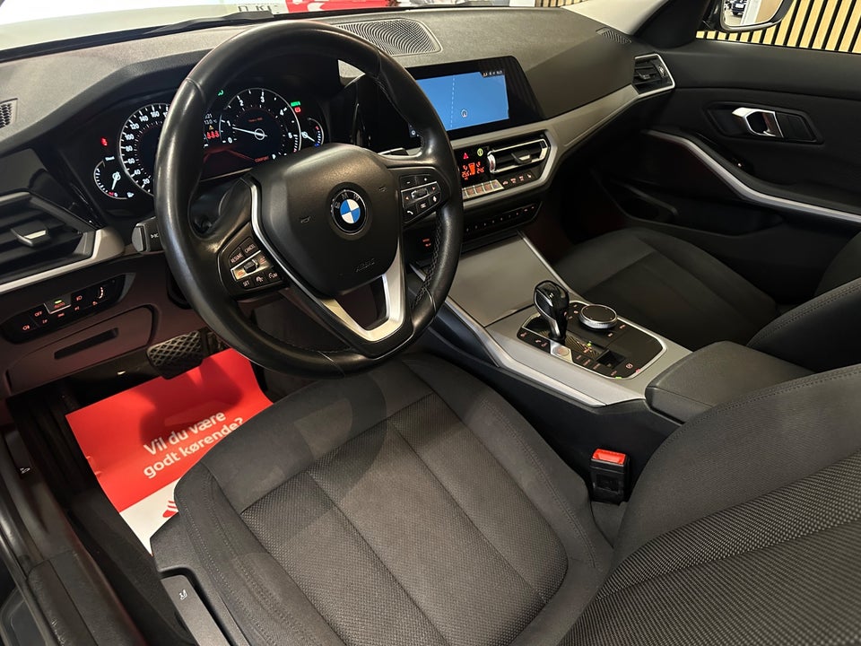 BMW 320d 2,0 Touring Connected aut. 5d