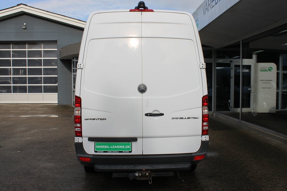 Mercedes Sprinter 319 3,0 CDi R2 Kassevogn aut. 5d