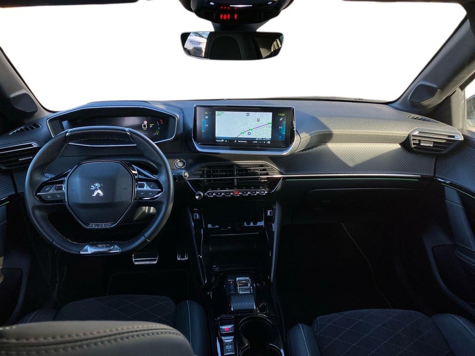 Peugeot e-208 50 GT Sky 5d