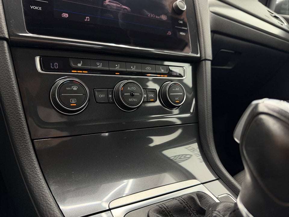 VW Golf VII 1,6 TDi 115 Comfortline Variant DSG Van 5d