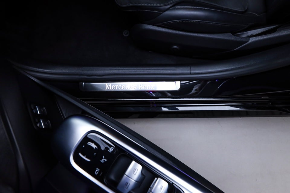 Mercedes C300 e 2,0 AMG Line stc. aut. 5d