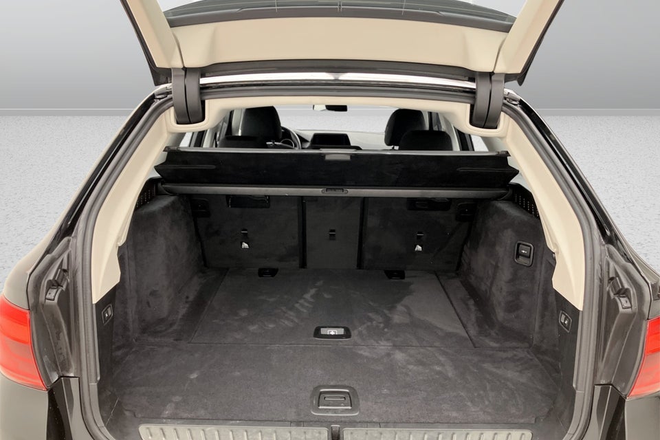 BMW 520i 2,0 Touring Connected aut. 5d