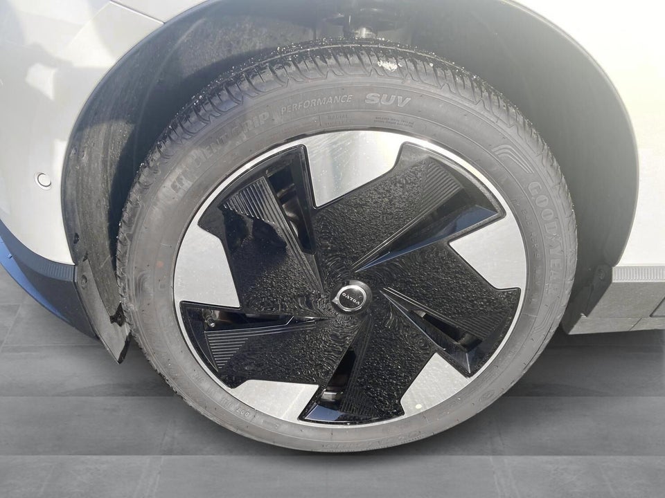 Volvo EX30 Extended Range Ultra 5d