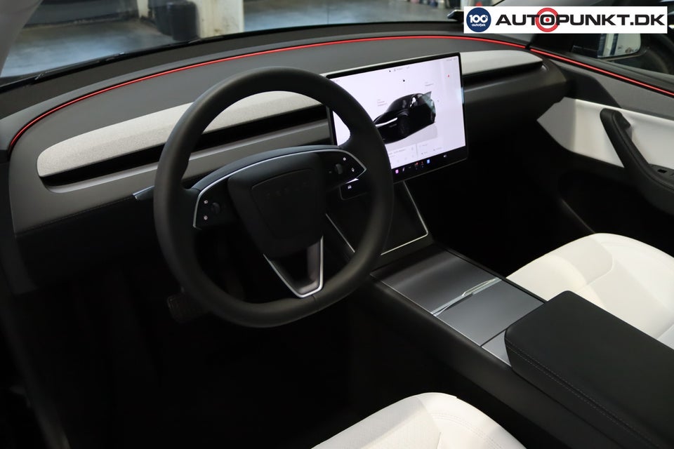 Tesla Model Y Long Range AWD 5d