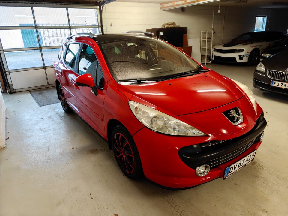Peugeot 207 1,6 VTi Premium SW 5d