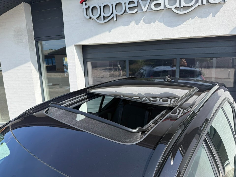 Volvo EX40 Extended Range Ultra Black Edition 5d