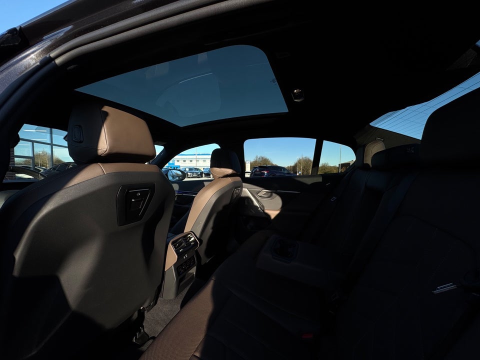 BMW i5 eDrive40 M-Sport 4d