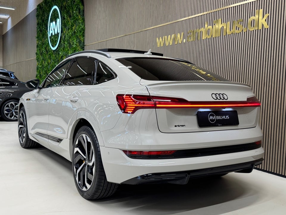 Audi e-tron 55 S-line Sportback quattro 5d