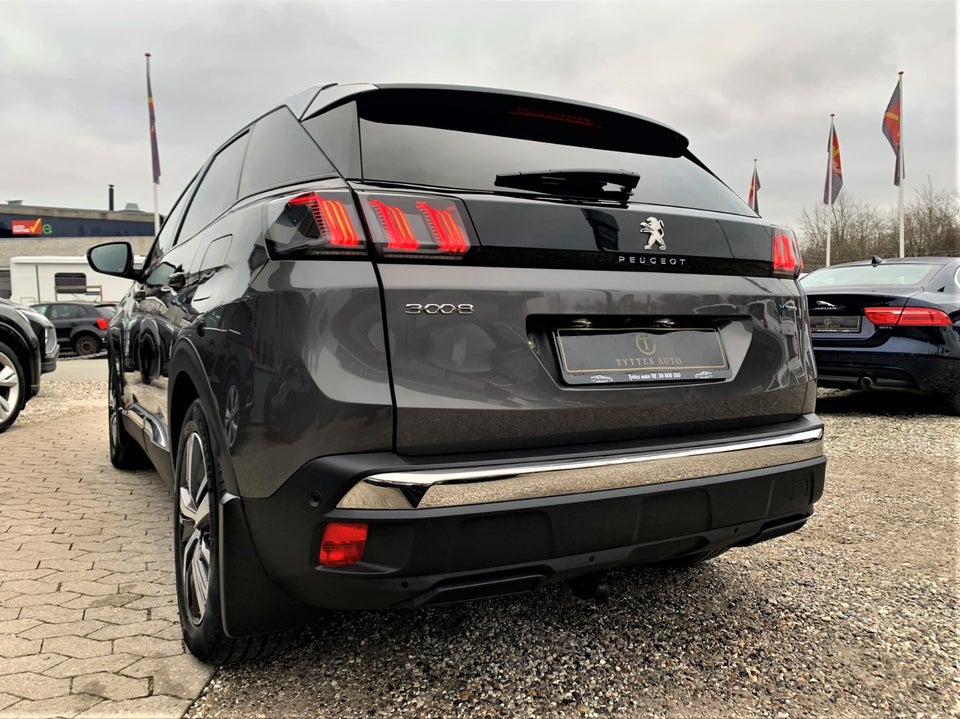 Peugeot 3008 1,6 Hybrid First Selection EAT8 5d