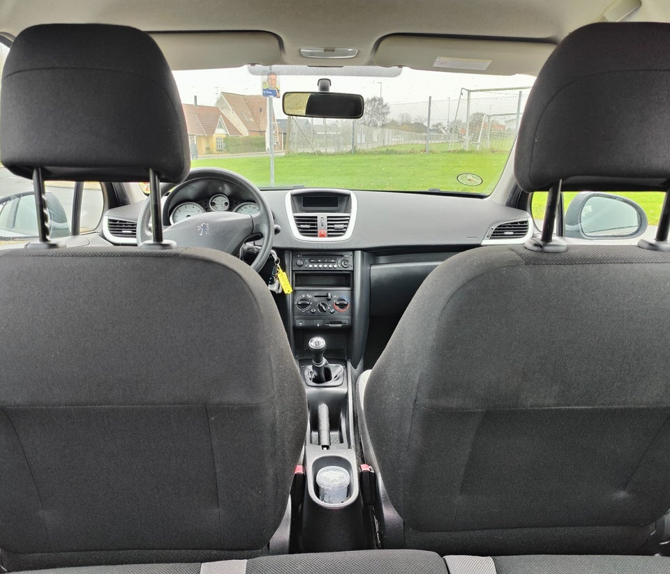 Peugeot 207 1,4 Comfort+ 5d