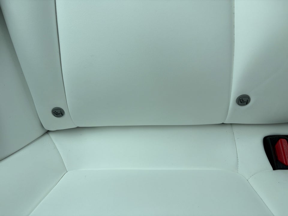 Tesla Model 3 RWD 4d
