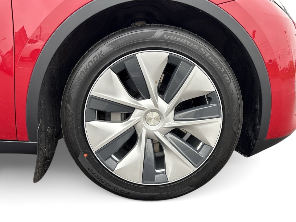 Tesla Model Y Long Range AWD 5d