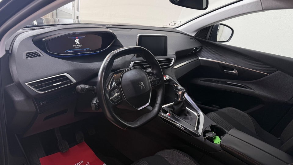 Peugeot 5008 1,5 BlueHDi 130 Allure 7prs 5d